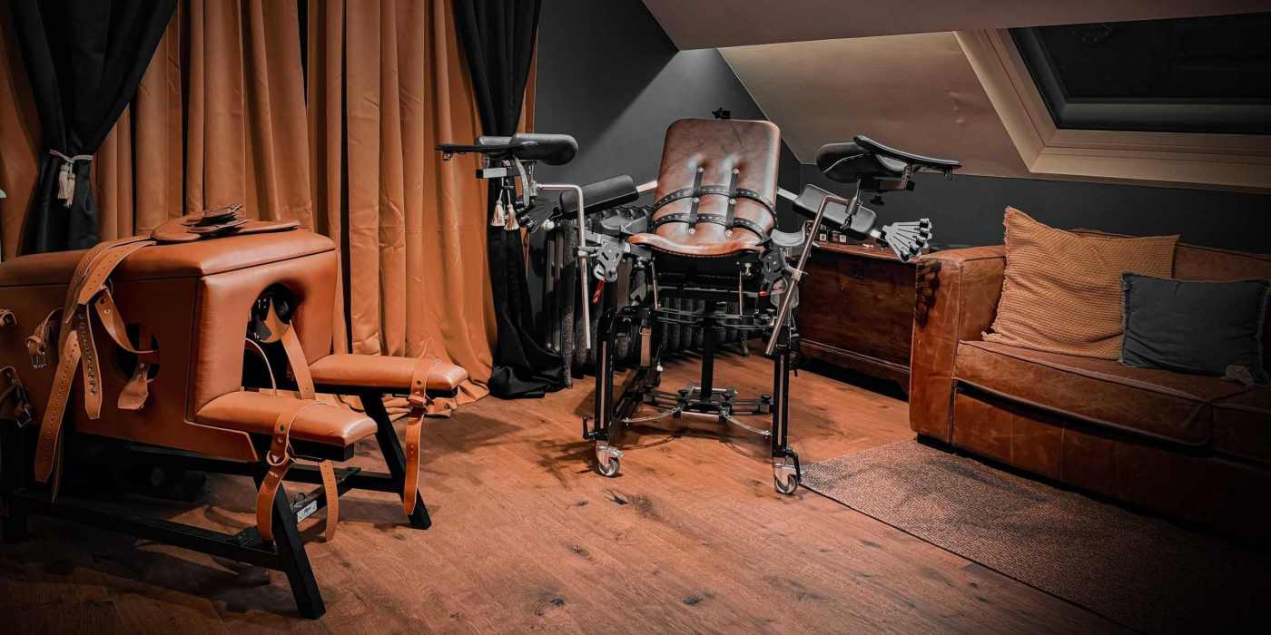 Huur onze Bdsm kamers en dungeon in België, op de grens van Vlaams-Brabant en Oost-Vlaanderen en Brussel - Henosa - Rent our Bdsm rooms and dongeun in Belgium on the border of Flemish Brabant, East Flanders and Brussels